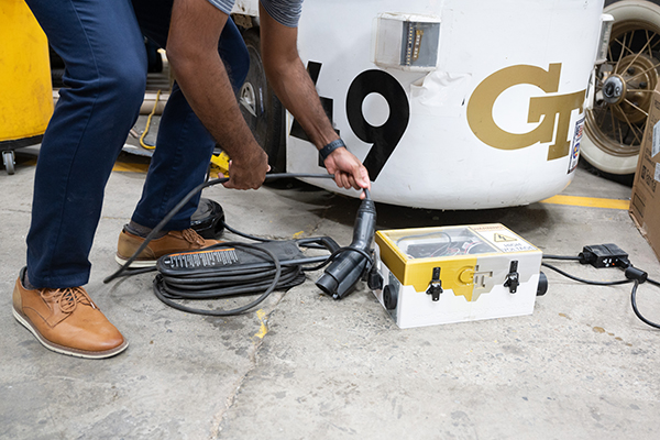 The team plans to demonstrate how their smart-charging algorithms can reduce costs for entire fleets of electric vehicles.