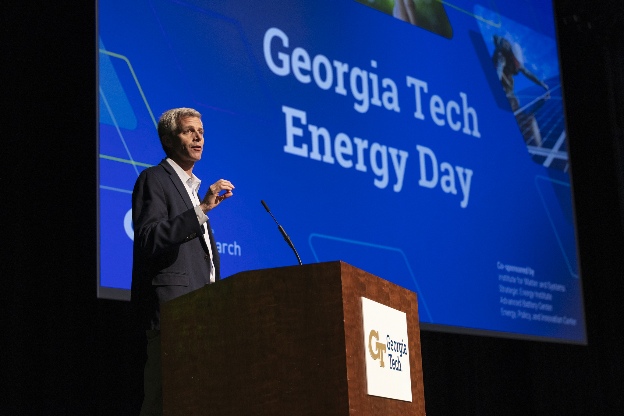 /Tim%20Lieuwen%20gives%20remarks%20at%20Georgia%20Tech%20Energy%20Day