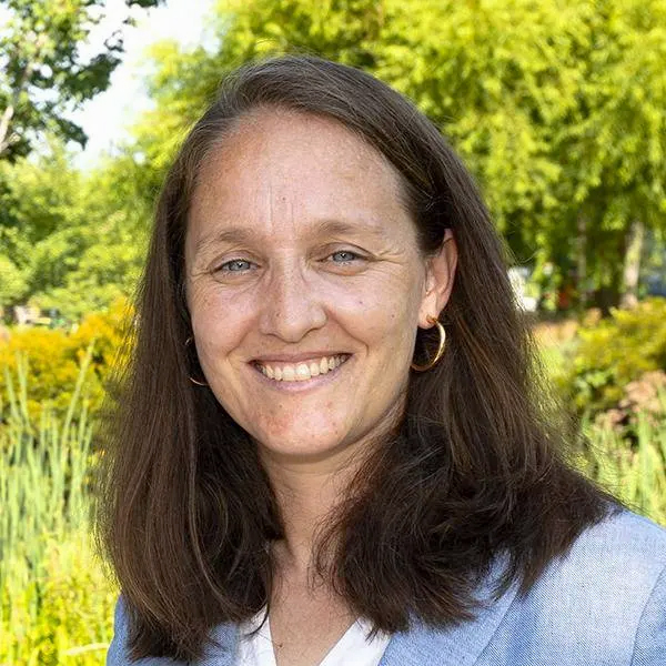 /Portrait%20of%20Marta%20Hatzell