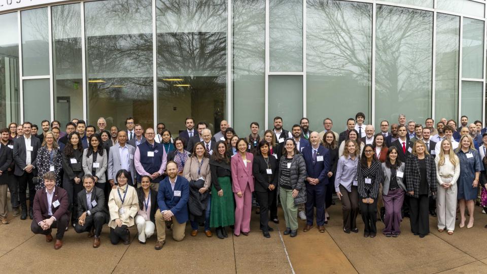 Attendees of the GEMs-4 symposium