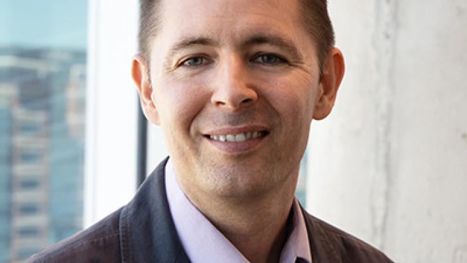 Christopher Rozell, a first-generation scholar and interdisciplinary researcher, serves as the inaugural executive director of Georgia Tech’s Institute for Neuroscience, Neurotechnology, and Society (INNS).