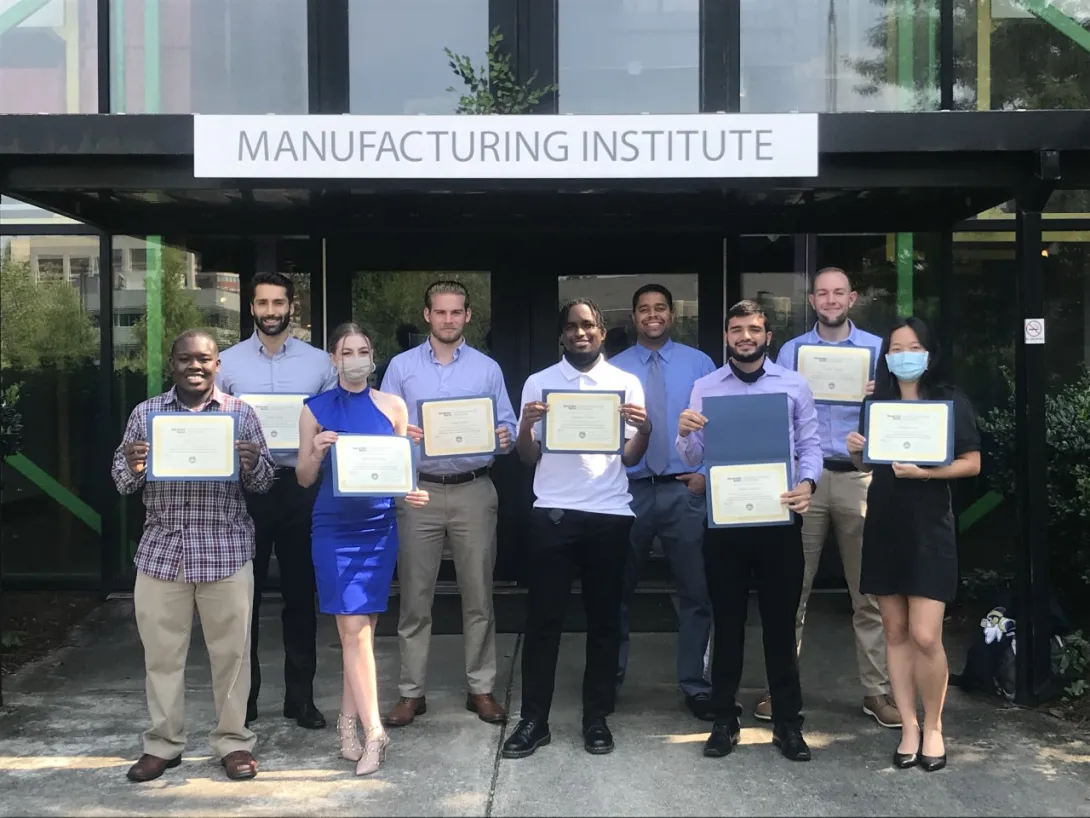 REU Group Graduation Photo - Summer 2021