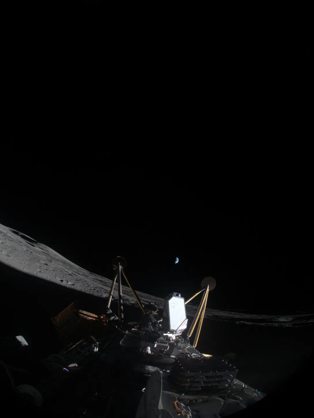 Athena landed on its side with MSOLO glowing. 